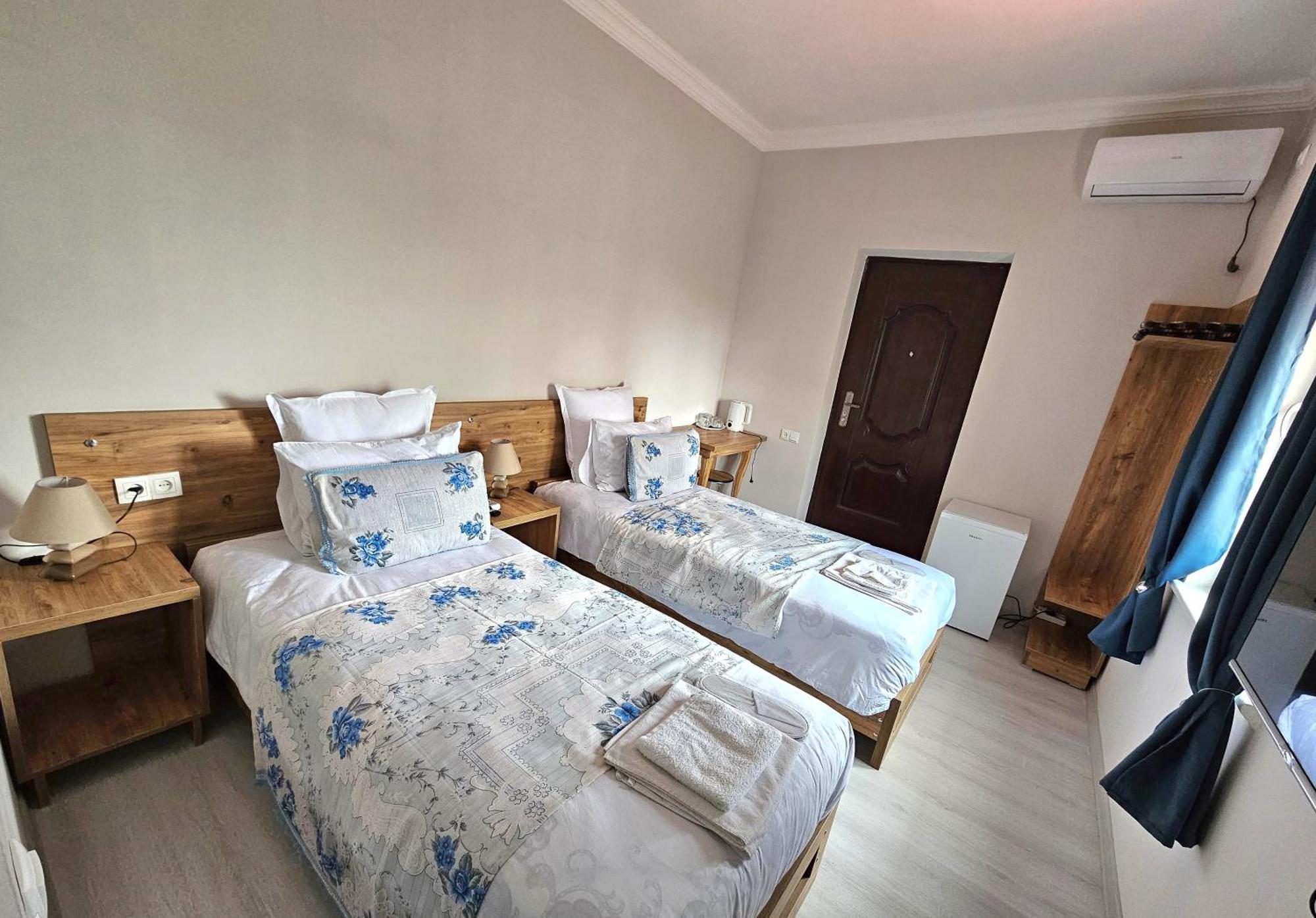 Hilltop Guest House Кутаиси Екстериор снимка